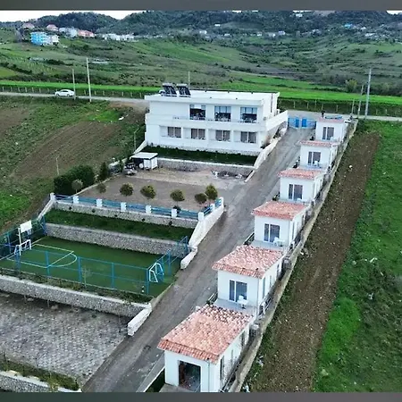 Saint Michelle Hotel *