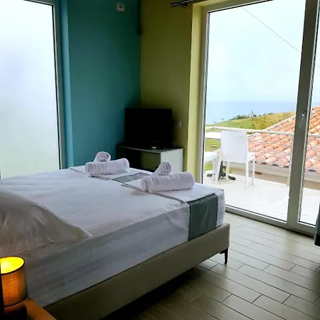 Saint Michelle Hotel *